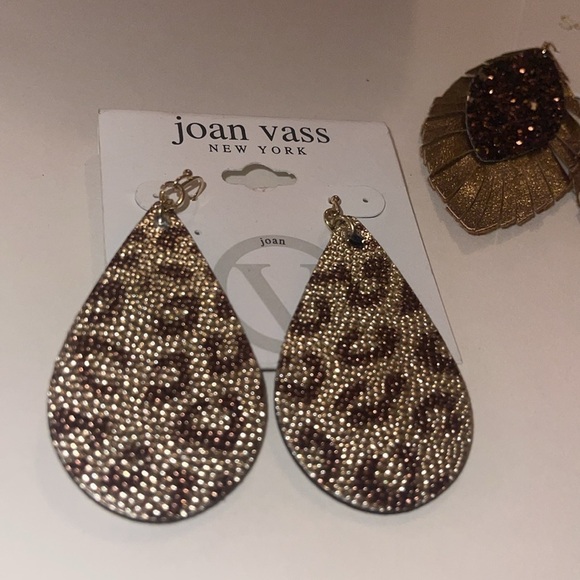 🍀5/$25🍀 lot of gorgeous new earrings - Picture 3 of 7